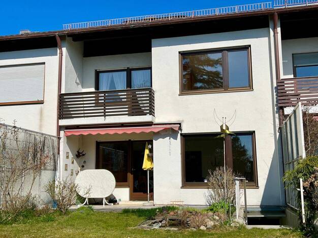 Reihenmittelhaus zum Kauf 425.000 € 4 Zimmer 105 m² 203 m² Grundstück frei ab sofort Gluckstraße 23 Burghausen 84489