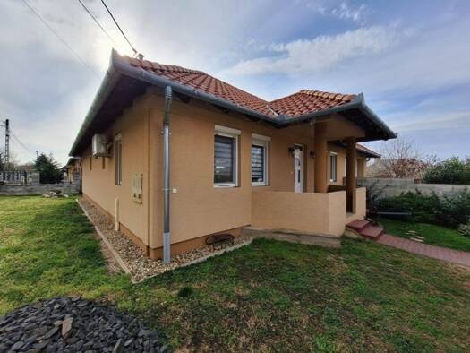 Einfamilienhaus zum Kauf 254.000 € 4 Zimmer 98 m² 1.270 m² Grundstück Csabrandek 8474