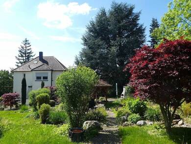 Einfamilienhaus zum Kauf 5,5 Zimmer 125 m² 961 m² Grundstück Zuffenhausen - Frauensteg Stuttgart / Zuffenhausen 70435