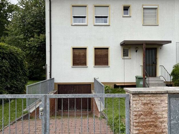 Mehrfamilienhaus zum Kauf 287.000 € 6 Zimmer 161,3 m² 436 m² Grundstück Neunkirchen Neunkirchen am Sand 91233