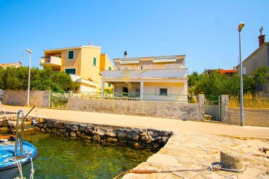 Haus zum Kauf 350.000 € 5 Zimmer 140 m²<br/>Wohnfläche 264 m²<br/>Grundstück Sibenik 22000