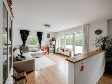 Wohnung zum Kauf provisionsfrei 299.000 € 3 Zimmer 76 m² 2. Geschoss frei ab sofort Traunstein Traunstein 83278
