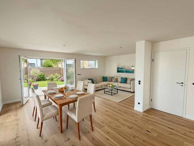 Doppelhaushälfte zur Miete - Erstbezug 2.350 € 5 Zimmer 131 m² 213 m² Grundstück frei ab 01.07.2026 Hochzoll Augsburg / Hochzoll 86163