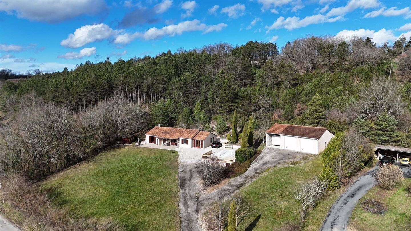 Immobilie in Nettelsee - Barrierefreies Erdgeschosshaus mit Pool und großer Garage - Bild 0