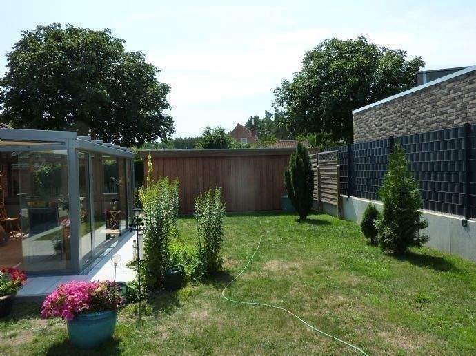 Immobilie in Thomasburg - Barrierefreier Bungalow mit Wintergarten und Kaminofen - Bild 3