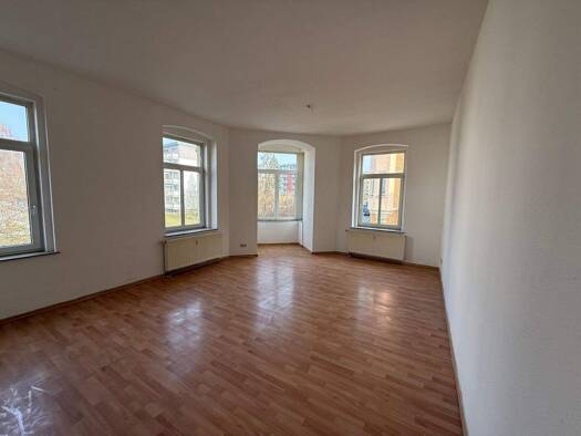 Wohnung zur Miete 450 € 3 Zimmer 96,3 m² 1. Geschoss Karlstraße 43 Stadtmitte Plauen 08523
