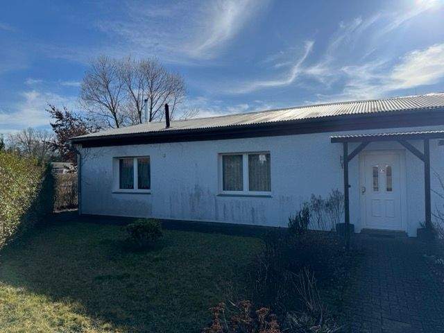 Immobilie in Rastow - Viel Platz auf einer Ebene: Großzügiger Bungalow mit Potenzial im Schweriner Umland - Bild 3