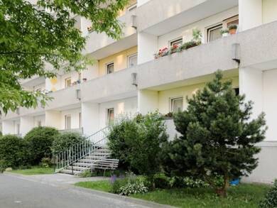 Wohnung zur Miete 210 € 2 Zimmer 56,1 m² 3. Geschoss frei ab sofort Hochwaldstr. 2-8 Olbersdorf 02785