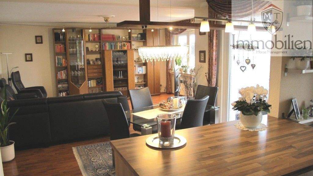 Immobilie in Wickede (Ruhr) - Schöne 3-Zi.-Wohnung mit Loggia und Weitblick - Bild 2