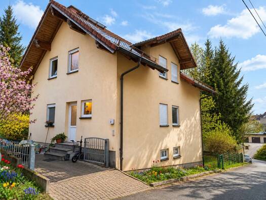 Mehrfamilienhaus zum Kauf als Kapitalanlage geeignet 199.000 € 143 m² 439 m² Grundstück Mittweida Mittweida 09648