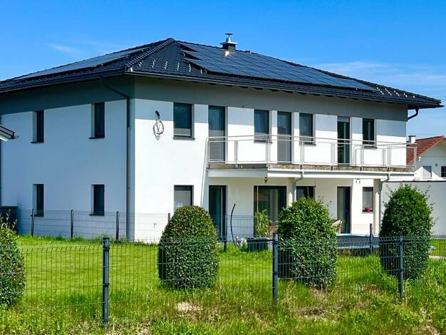 Einfamilienhaus zum Kauf 890.000 € 6 Zimmer 230 m² 930 m² Grundstück Am Pfarrgrund 4 Hochburg-Ach 5122