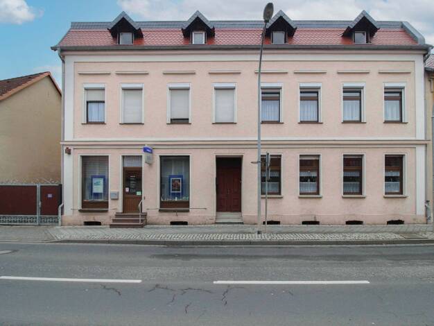 Mehrfamilienhaus zum Kauf 185.000 € 10 Zimmer 251,2 m² 922,2 m² Grundstück Jerichow Jerichow 39319