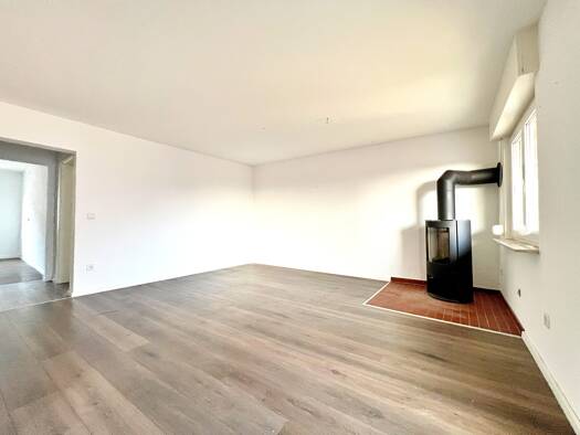 Wohnung zum Kauf 299.000 € 4,5 Zimmer 150 m² 2. Geschoss Wangen Wangen 73117