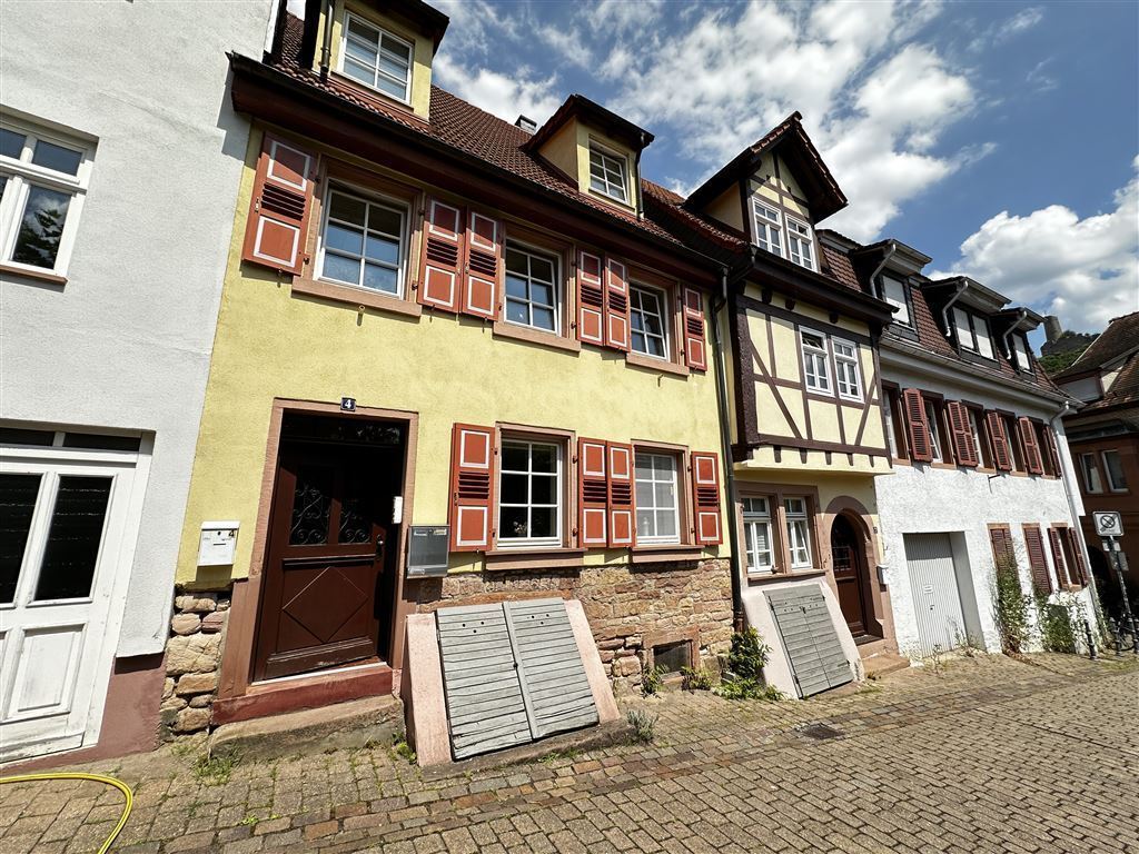 Einfamilienhaus zum Kauf 495.000 € 7 Zimmer 168 m²<br/>Wohnfläche 72 m²<br/>Grundstück ab sofort<br/>Verfügbarkeit Innenstadt Weinheim 69469