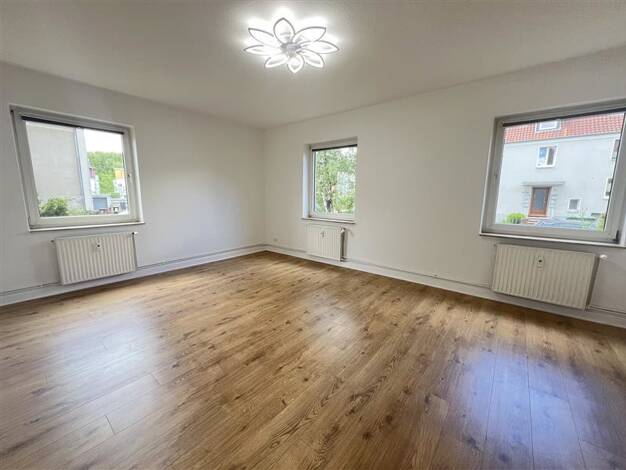 Wohnung zur Miete 799 € 2,5 Zimmer 72 m² frei ab 28.08.2026 Apenrader Straße 14 Vahrenwald Vahrenwald - List 30165