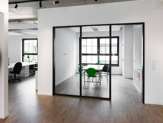 Coworking Space zur Miete 395 € 3 Zimmer 244 m² Bürofläche teilbar von 10 m² bis 30 m² Paul-Dessau-Straße 6 Bahrenfeld Altona 22761