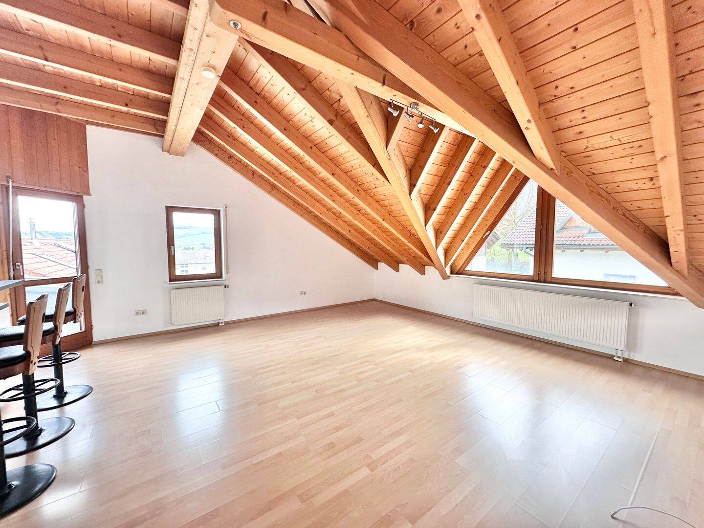 Immobilie in Wutöschingen - Charmante 2,5-Zimmer-Dachgeschosswohnung in Horheim - Bild 1