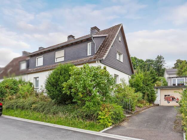 Doppelhaushälfte zum Kauf 190.000 € 6 Zimmer 132 m² 456 m² Grundstück Arnsberg 59821