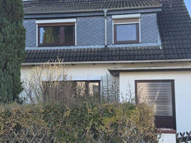 Doppelhaushälfte zur Miete 1.620 € 6 Zimmer 127 m² 250 m² Grundstück Glinde 21509