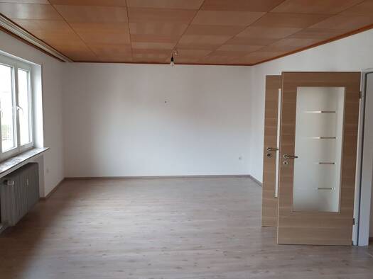 Wohnung zur Miete 975 € 5 Zimmer 150 m² Geschoss 1/3 frei ab sofort Diespeck 91456