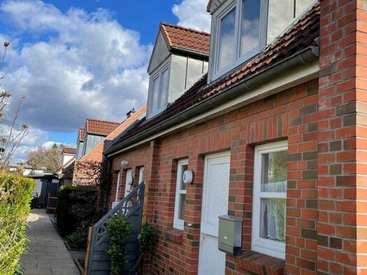 Doppelhaushälfte zum Kauf provisionsfrei 849.000 € 240 m² 621 m² Grundstück Neu Wulmstorf Neu Wulmstorf 21629