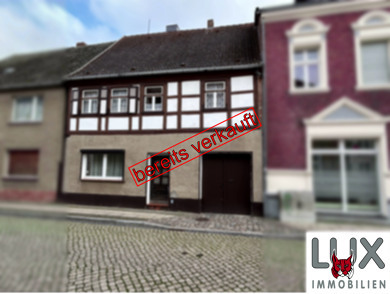 Haus zum Kauf 50.000 € 100 m² 395 m² Grundstück Naumannstraße 15 Osterburg Osterburg (Altmark) 39606