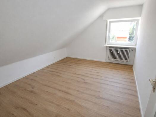 Wohnung zur Miete 1.500 € 4,5 Zimmer 81 m² frei ab sofort Schriesheimer Straße 51 Dossenheim Dossenheim 69221