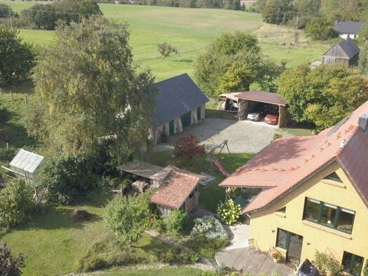 Haus zum Kauf provisionsfrei 600.000 € 8 Zimmer 300 m² 3.100 m² Grundstück Vogelsang Neuburg 23974