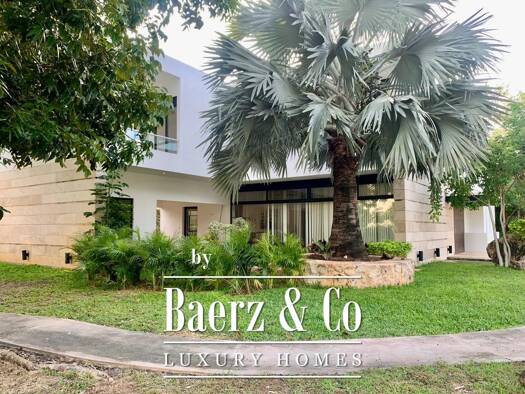 Haus zum Kauf 900.000 $ 435 m² 621 m² Grundstück cutzam 70 country club mèrida yucatán méxico merida