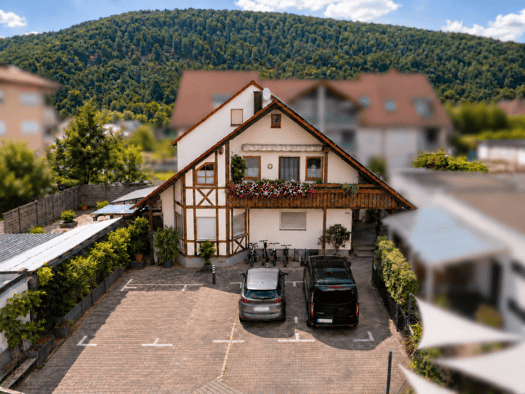 Mehrfamilienhaus zum Kauf 630.000 € 8 Zimmer 260 m² Bestenheid Wertheim 97877