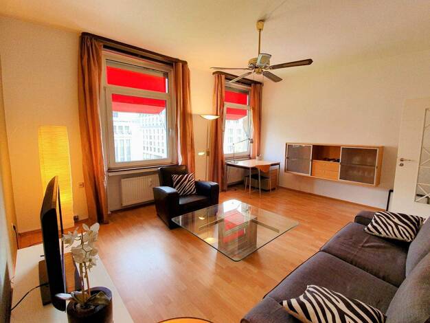 Wohnung zur Miete Wohnen auf Zeit 1.250 € 2 Zimmer 55 m² frei ab 01.02.2026 Altstadt Düsseldorf 40213