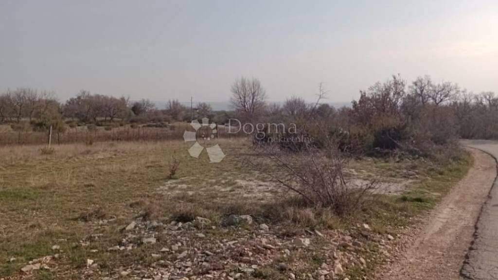 Land-/Forstwirtschaft zum Kauf 110.000 € Posedarje