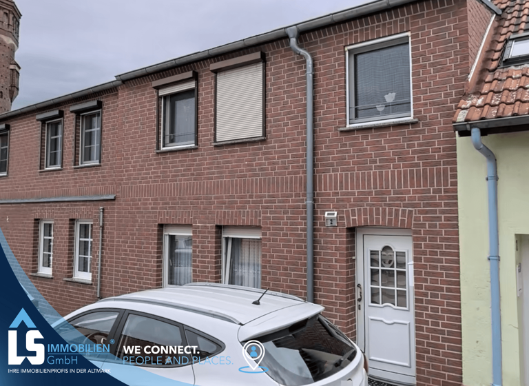Reihenmittelhaus zum Kauf 170.000 € 3 Zimmer 106 m²<br/>Wohnfläche 140 m²<br/>Grundstück Tangermünde Tangermünde 39590