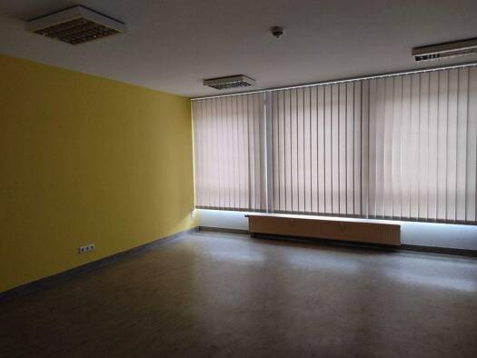 Büro zur Miete 580 € 3 Zimmer 82,9 m² Bürofläche Zwenkauer Straße 15 Markranstädt 04420