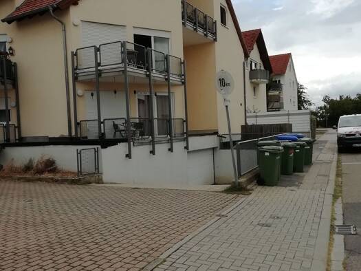 Wohnung zur Miete 600 € 2 Zimmer 60 m² frei ab sofort Meckenheimer Straße 48 Haßloch 67454