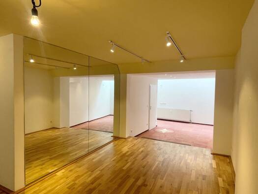 Büro zur Miete provisionsfrei 1.500 € 1 Zimmer 81 m² Bürofläche Ottilienplatz 3 Stadtmitte Esslingen am Neckar 73728