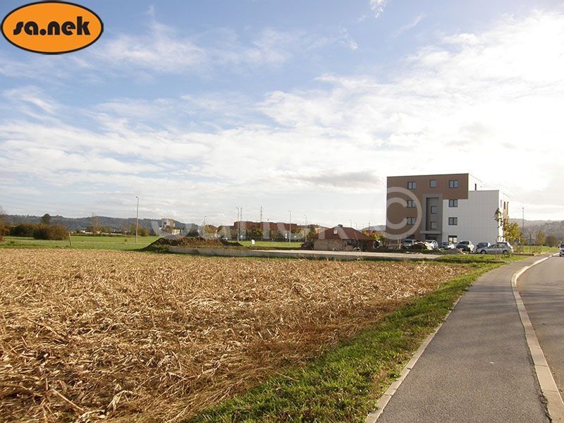 Land-/Forstwirtschaft zum Kauf 234.000 € Bobovica