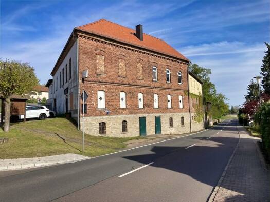 Mehrfamilienhaus zum Kauf 349.000 € 15 Zimmer 575 m² 5.150 m² Grundstück Beyernaumburg Allstedt 06542