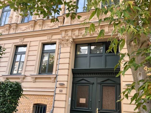 Wohnung zur Miete 1.496 € 5 Zimmer 133 m² Geschoss 1/4 frei ab sofort Schillerstraße 58 Paulusviertel Nord 06114