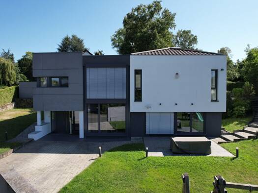 Einfamilienhaus zum Kauf 1.299.000 € 10 Zimmer 424,8 m² 924 m² Grundstück Hangelar Sankt Augustin 53757