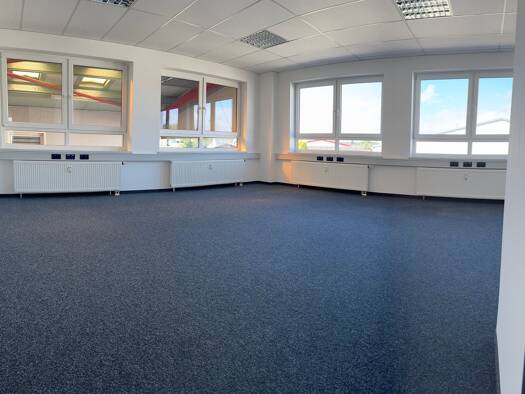 Büro-/Praxisfläche zur Miete provisionsfrei 7,90 € 500 m² Bürofläche teilbar ab 150 m² Welden 86465
