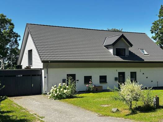 Einfamilienhaus zum Kauf 189.000 € 6,5 Zimmer 145 m² 571 m² Grundstück Hohn 24806