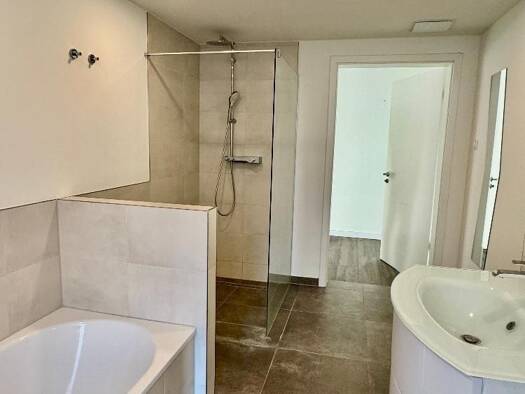 Wohnung zur Miete 1.625 € 4 Zimmer 107 m² Vorstadt Kiel 24103