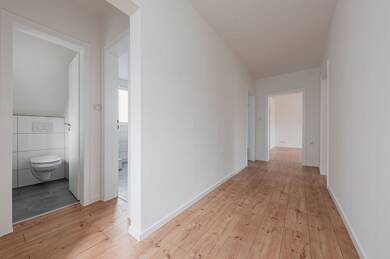 Wohnung zum Kauf provisionsfrei 189.000 € 3 Zimmer 70 m² Dachgeschoss, 3. Geschoss frei ab 01.07.2025 Grundschule Martin 1 Andernach 56626