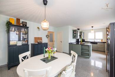 Einfamilienhaus zum Kauf 499.000 € 8 Zimmer 185,4 m² 752 m² Grundstück Aub Aub 97239
