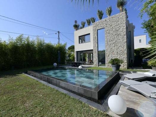 Einfamilienhaus zum Kauf 2.200.000 € 160 m² 640 m² Grundstück Saint Maymes Antibes 06160