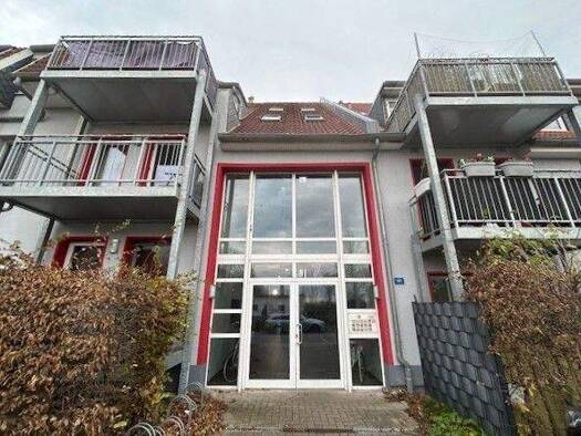 Wohnung zur Miete 649 € 3 Zimmer 85,6 m² 1. Geschoss frei ab 01.02.2026 Berliner Straße 7 Sande 26452