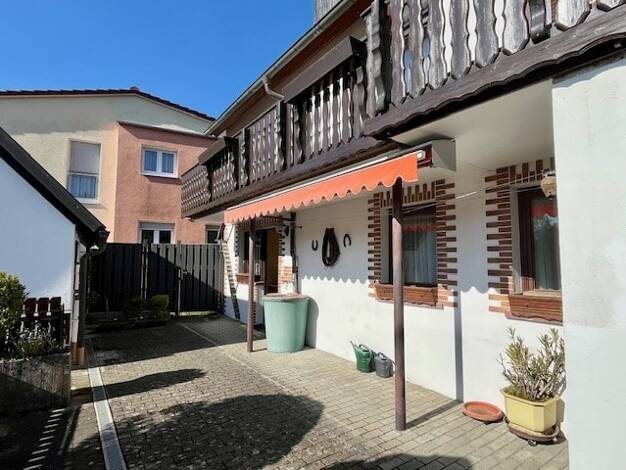 Doppelhaushälfte zum Kauf 320.000 € 5,5 Zimmer 133 m² 347 m² Grundstück Steinenbronn 71144