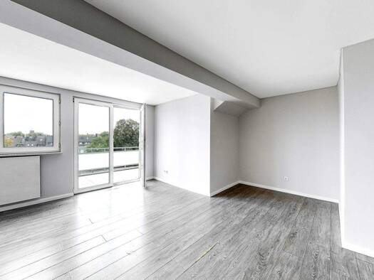Wohnung zum Kauf 199.900 € 3 Zimmer 100 m² frei ab sofort Holsterhausen Essen 45147
