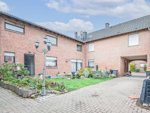 Mehrfamilienhaus zum Kauf 399.000 € 14 Zimmer 403,2 m² 851 m² Grundstück Waldfeucht Waldfeucht 52525
